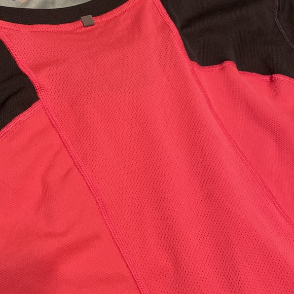 Nike Pink Dri Fit Running Shirt - Picture 6 of 9
